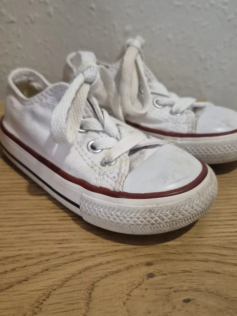 Toddler Converse All Star White Low Top Sneakers Size 6 Baby Kids Shoes